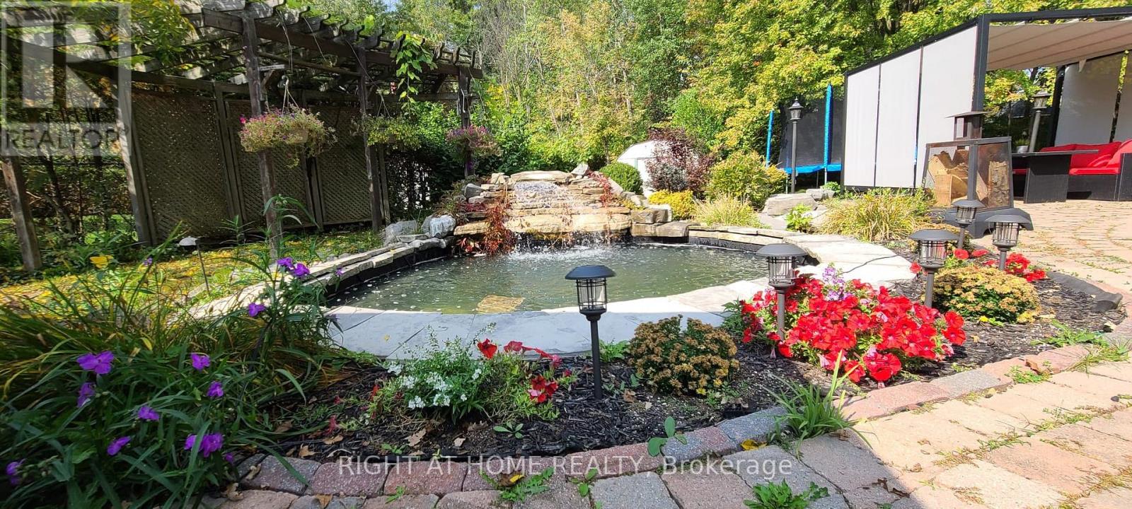 789 COLLEGE MANOR DR