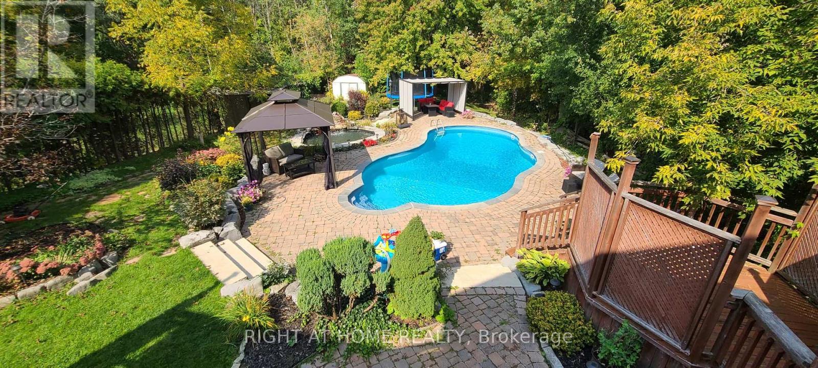 789 COLLEGE MANOR DR