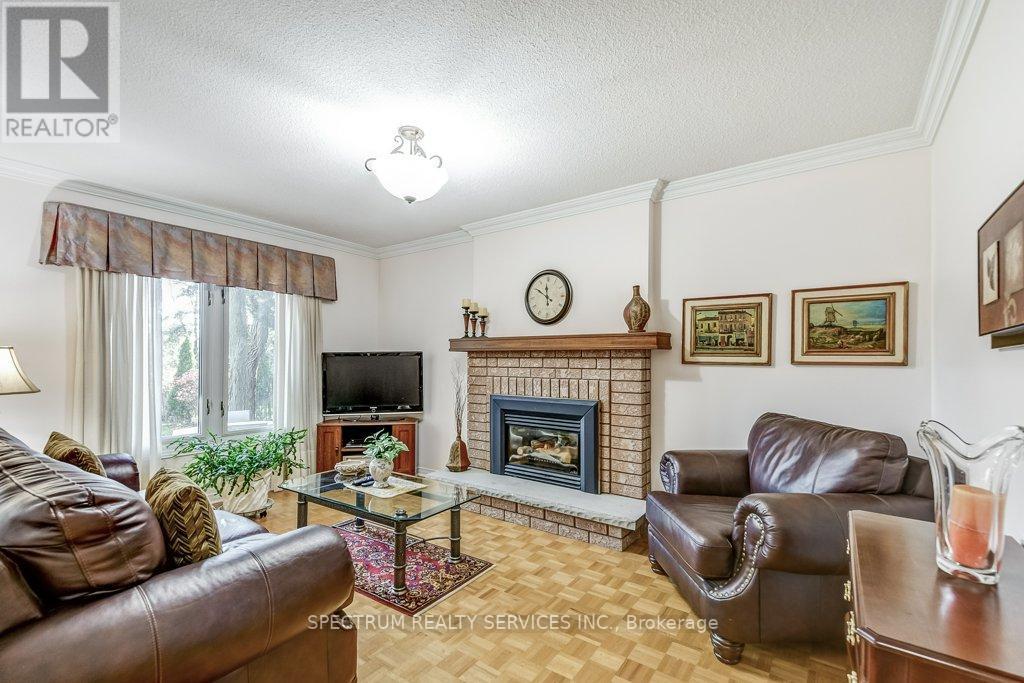 31 BELMONT CRES