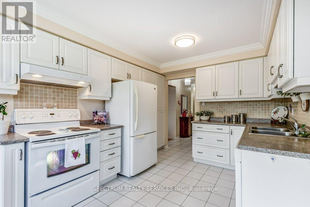 31 BELMONT CRES
