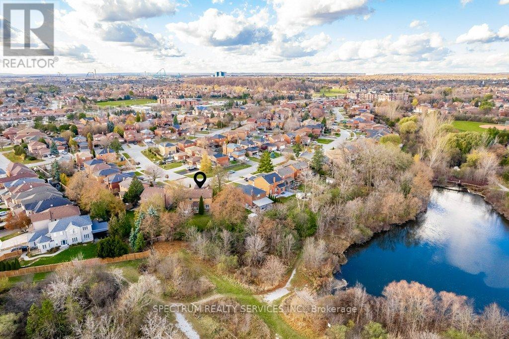 31 BELMONT CRES