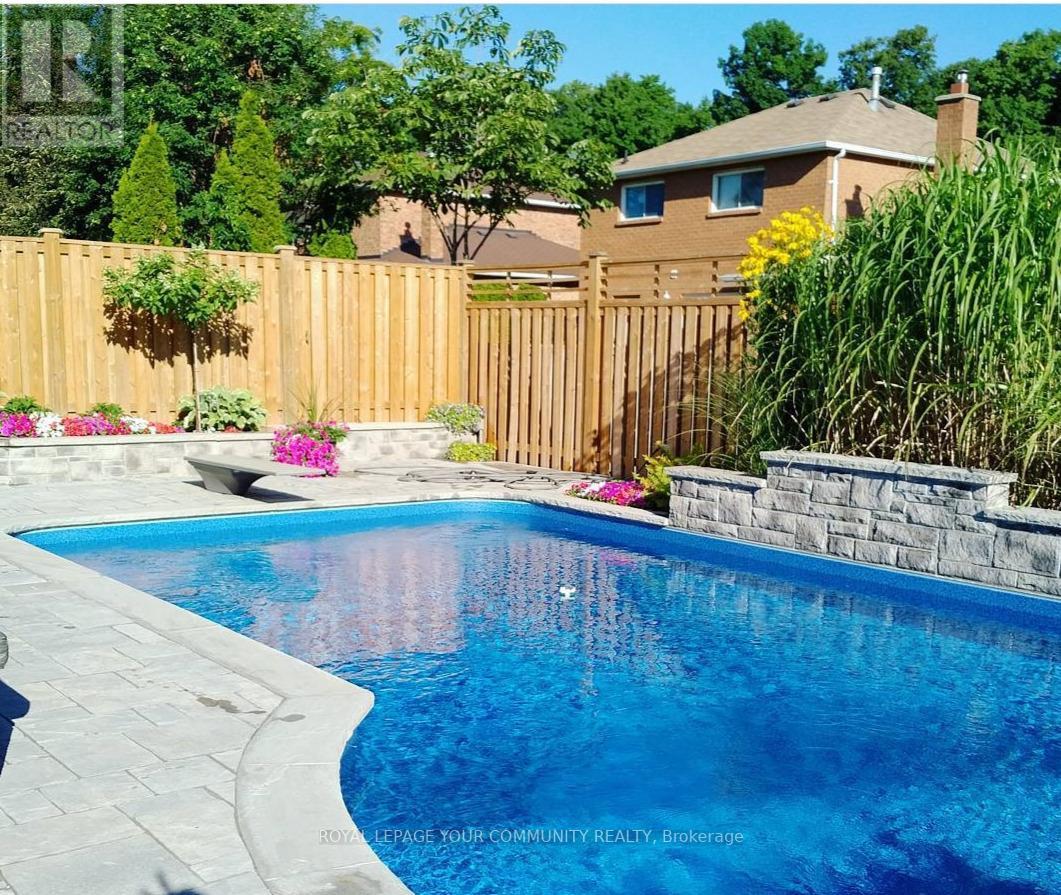 126 HEATHWOOD HEIGHTS DR