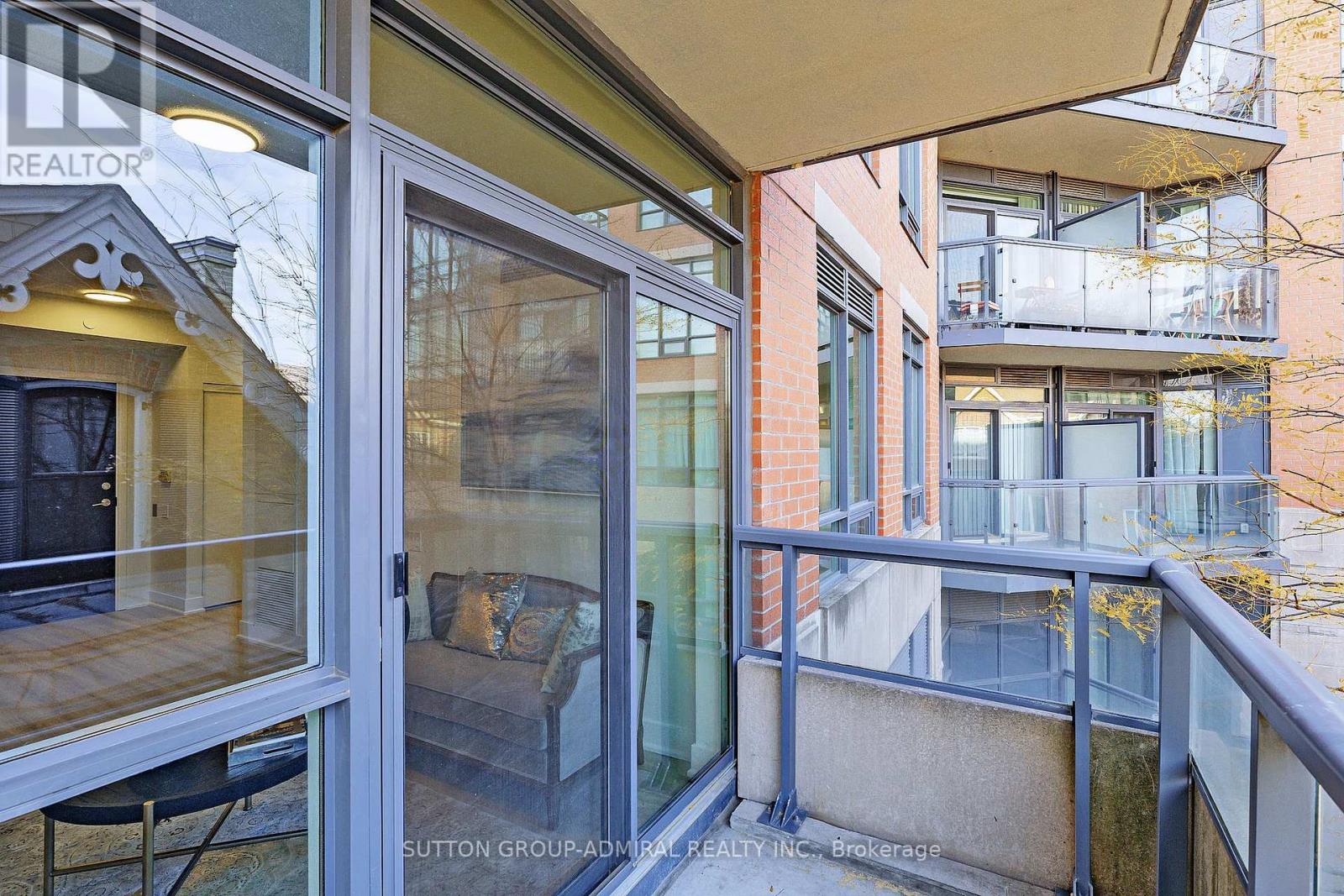 #324 -7608 YONGE ST W, #324