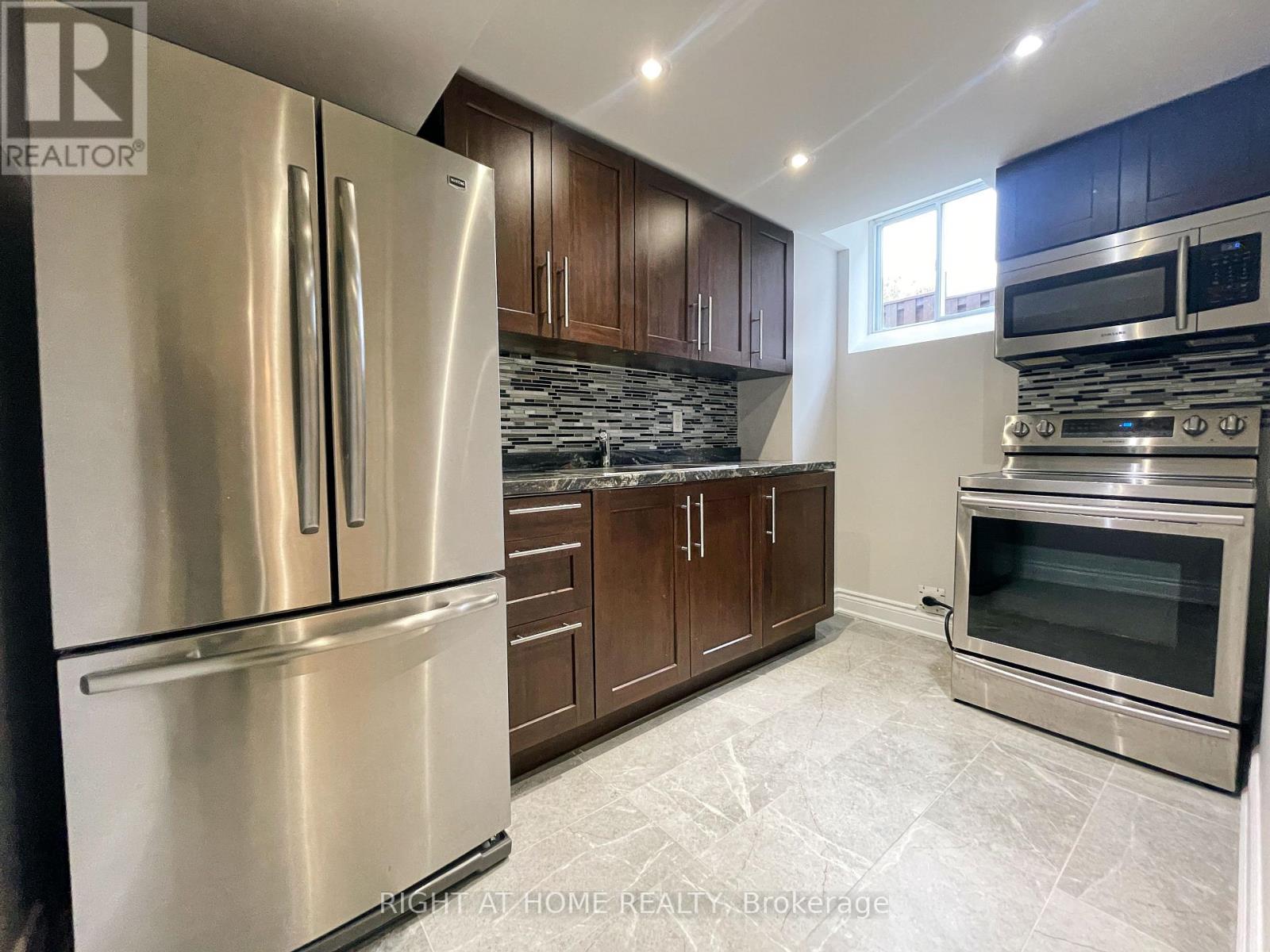 229 BILLINGS CRES