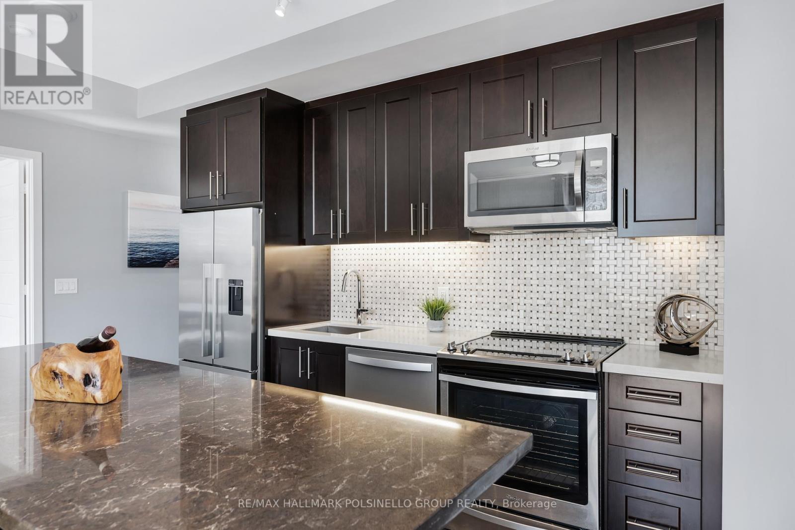 #C219 -301 SEA RAY AVE, #C219