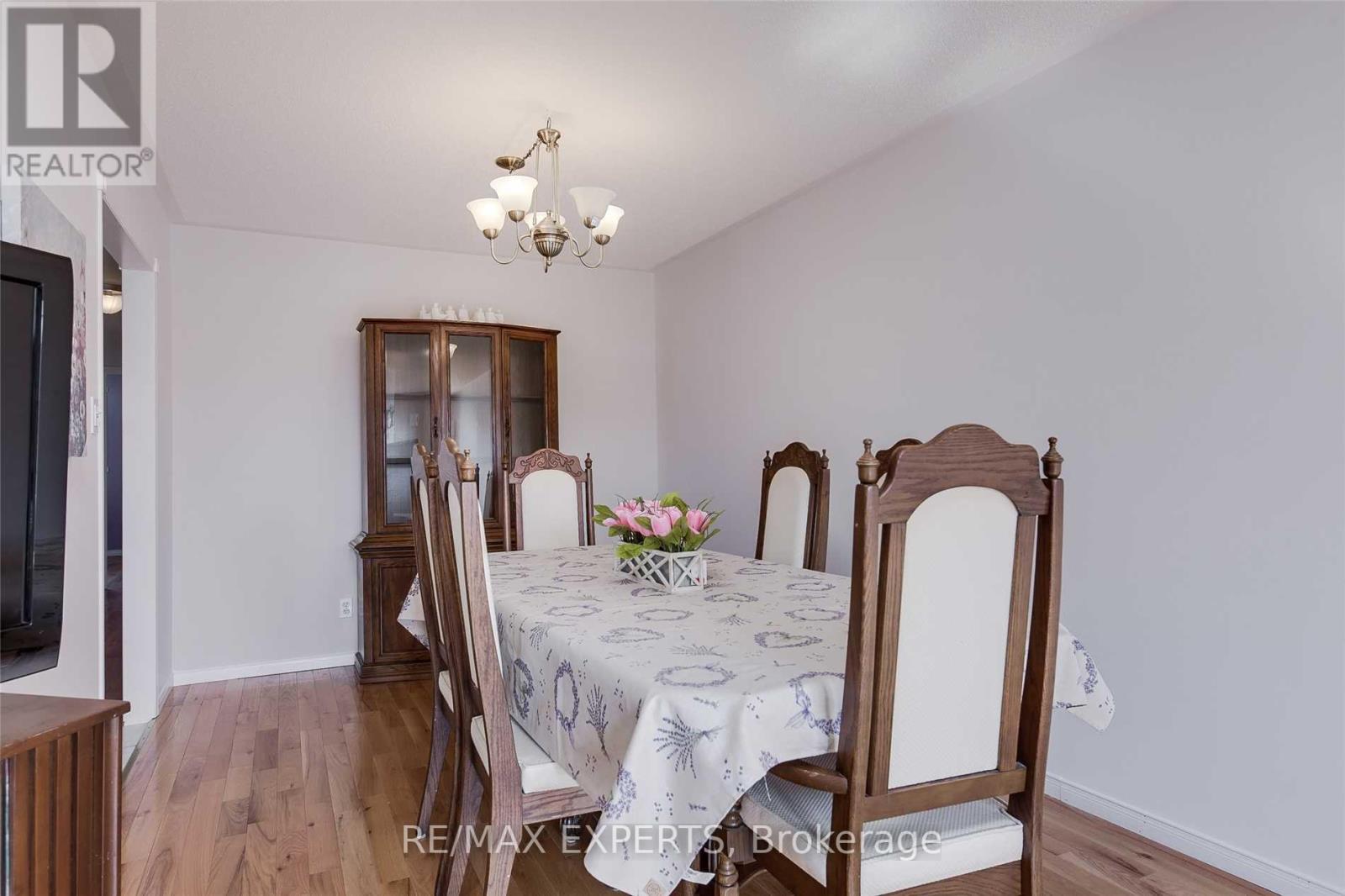 #MAIN -68 ADAMS ST, #Main