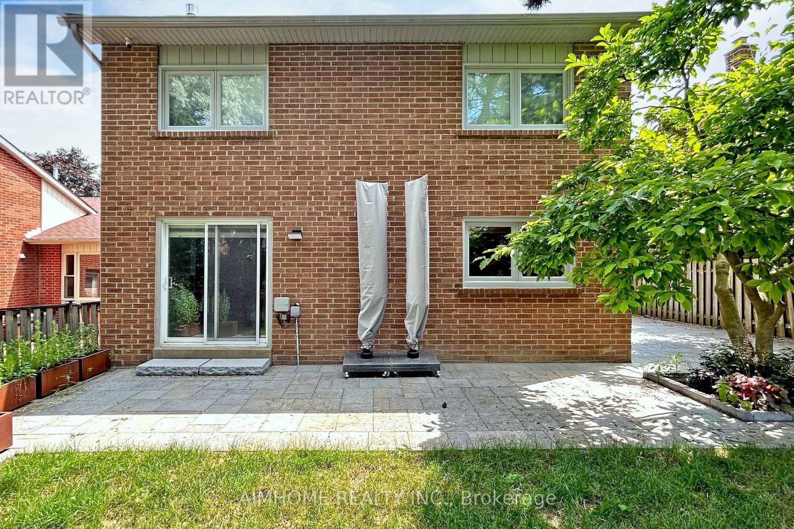 188 HARRISON DR