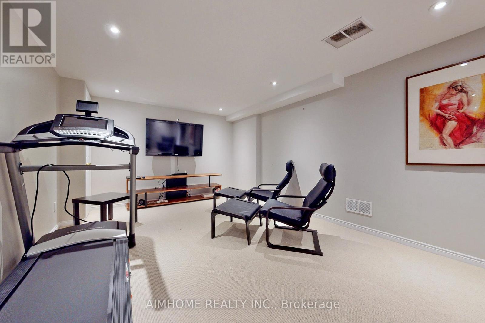 188 HARRISON DR