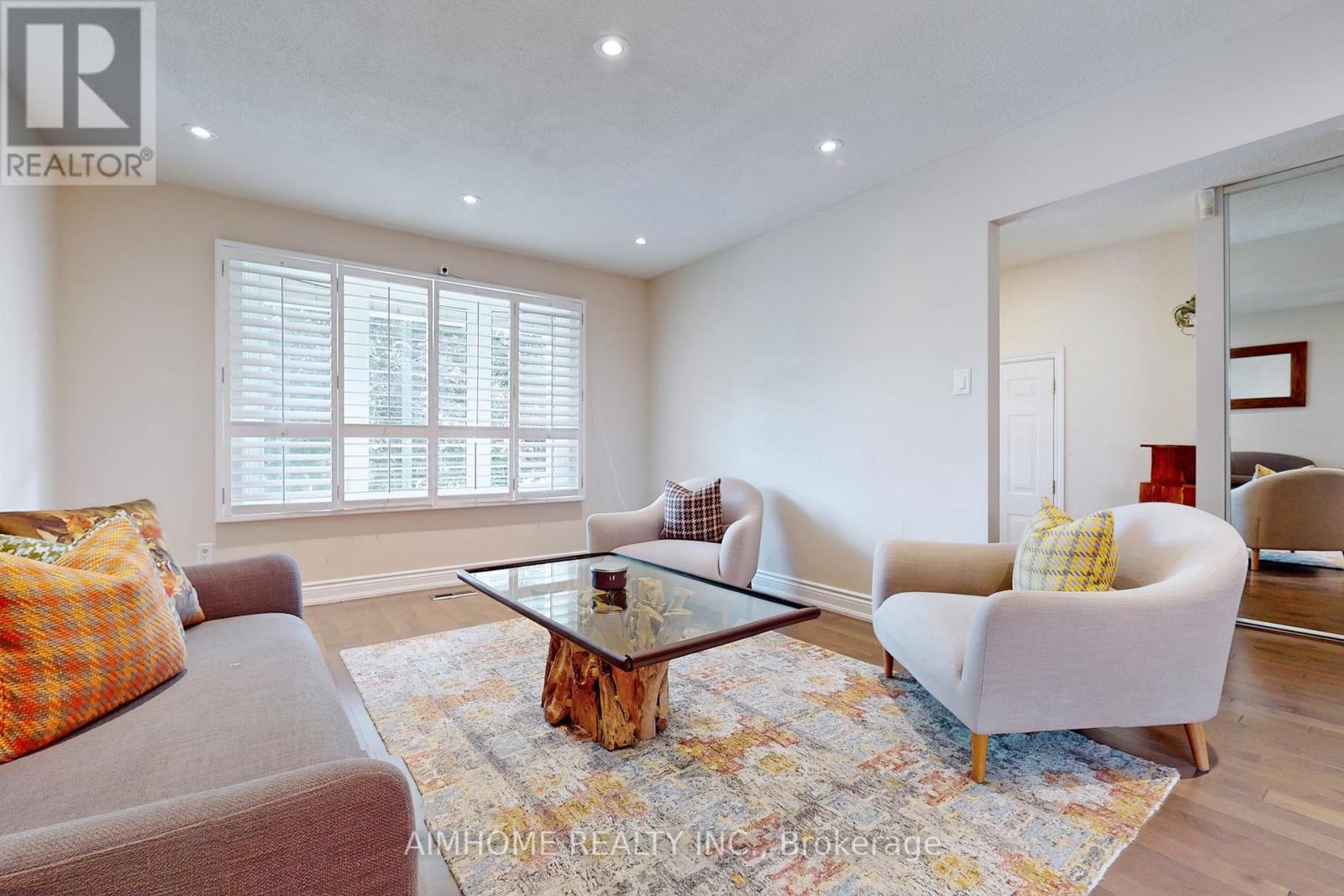 188 HARRISON DR