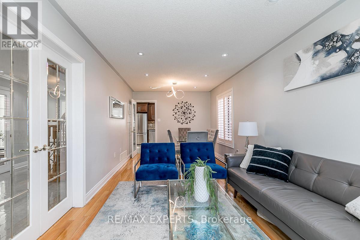 56 METCALFE DR