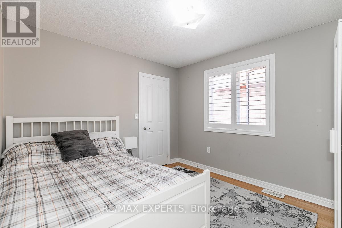 56 METCALFE DR