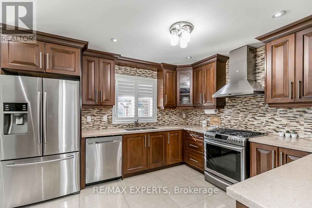 56 METCALFE DR
