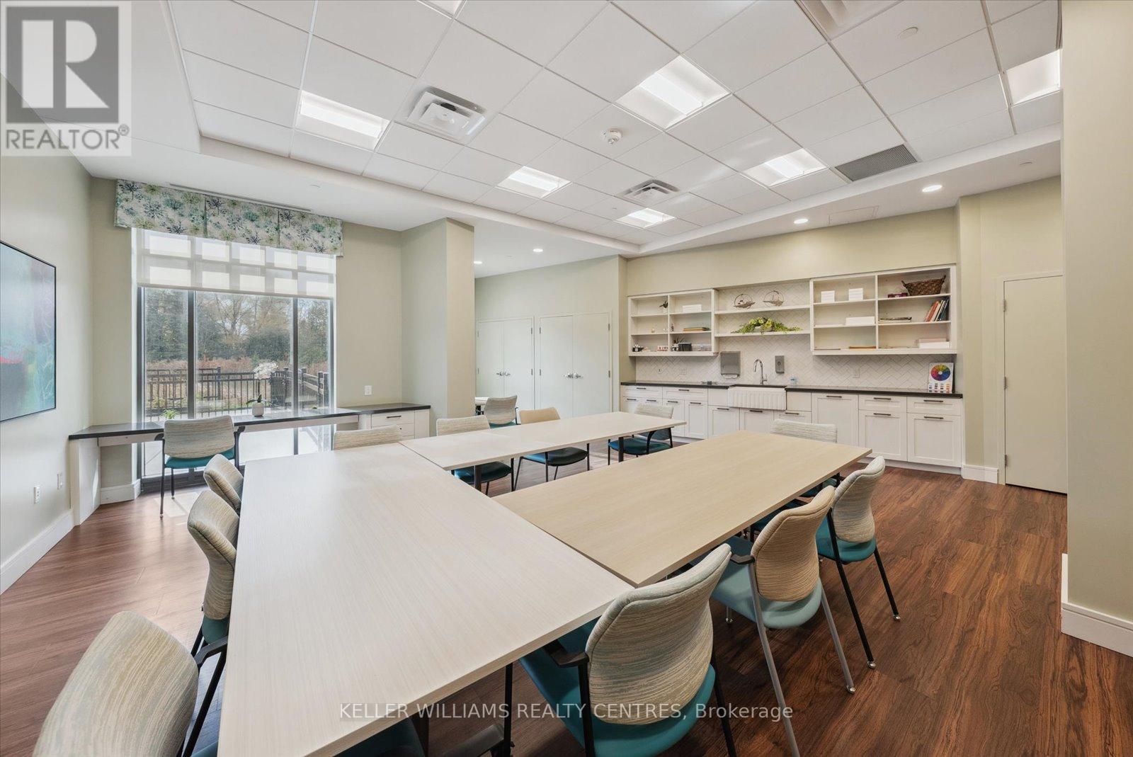 #218 -420 WILLIAM GRAHAM DR, #218