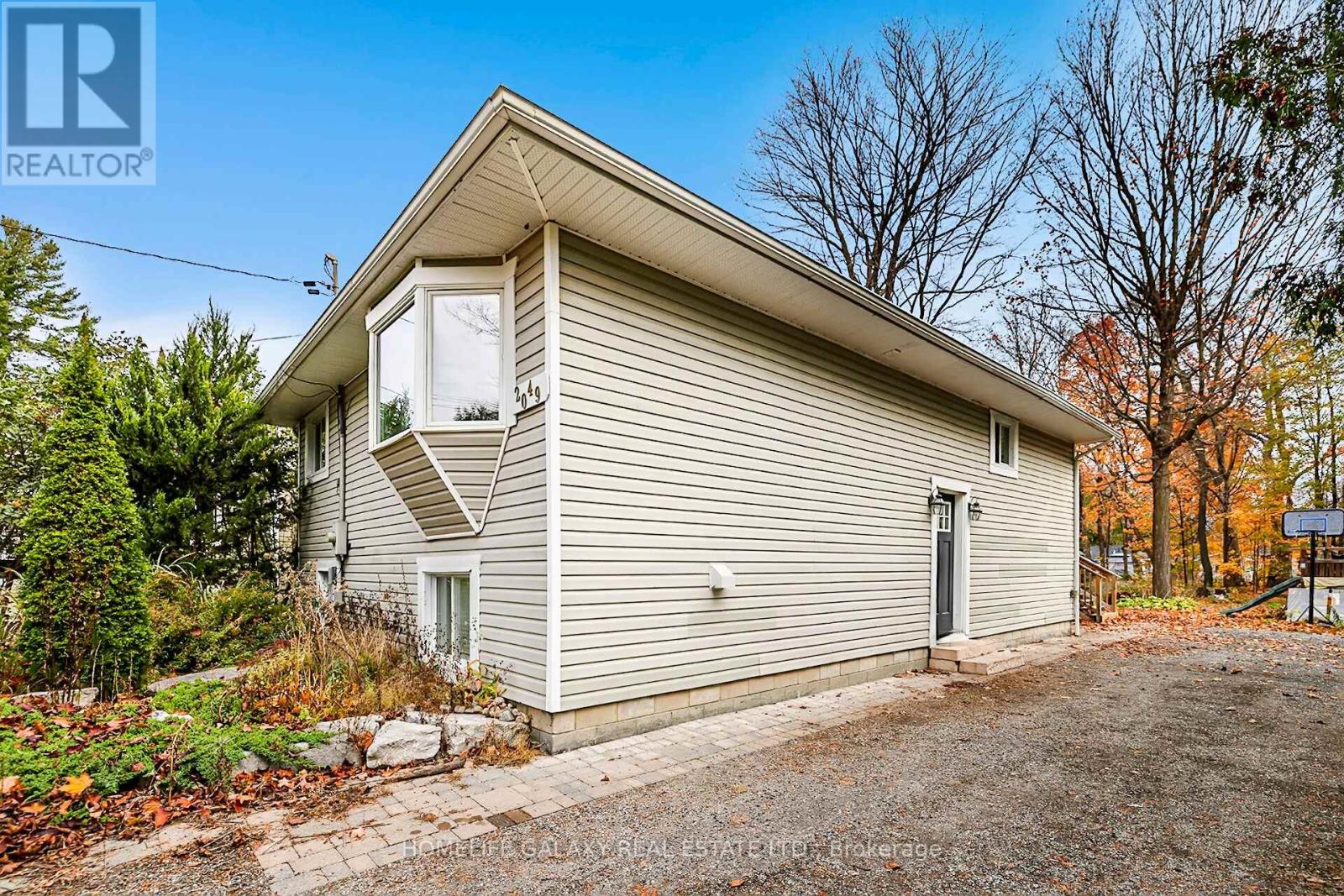 2049 KATE AVE