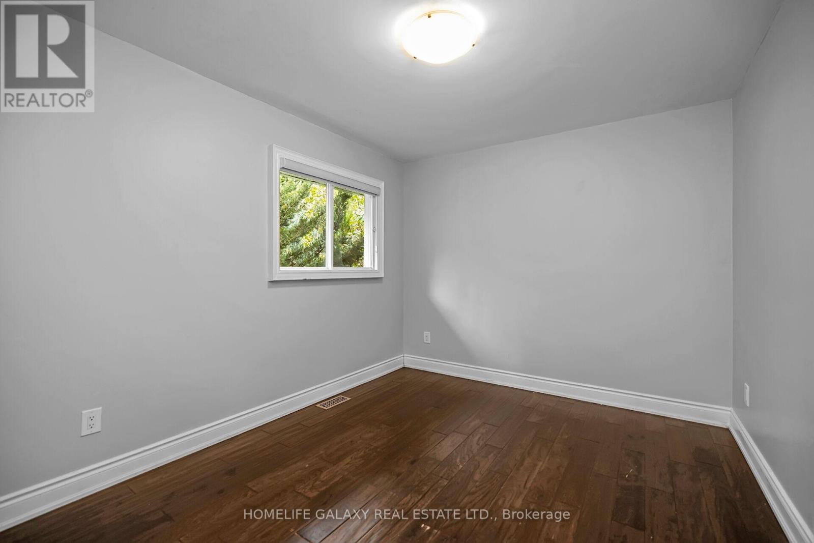 2049 KATE AVE