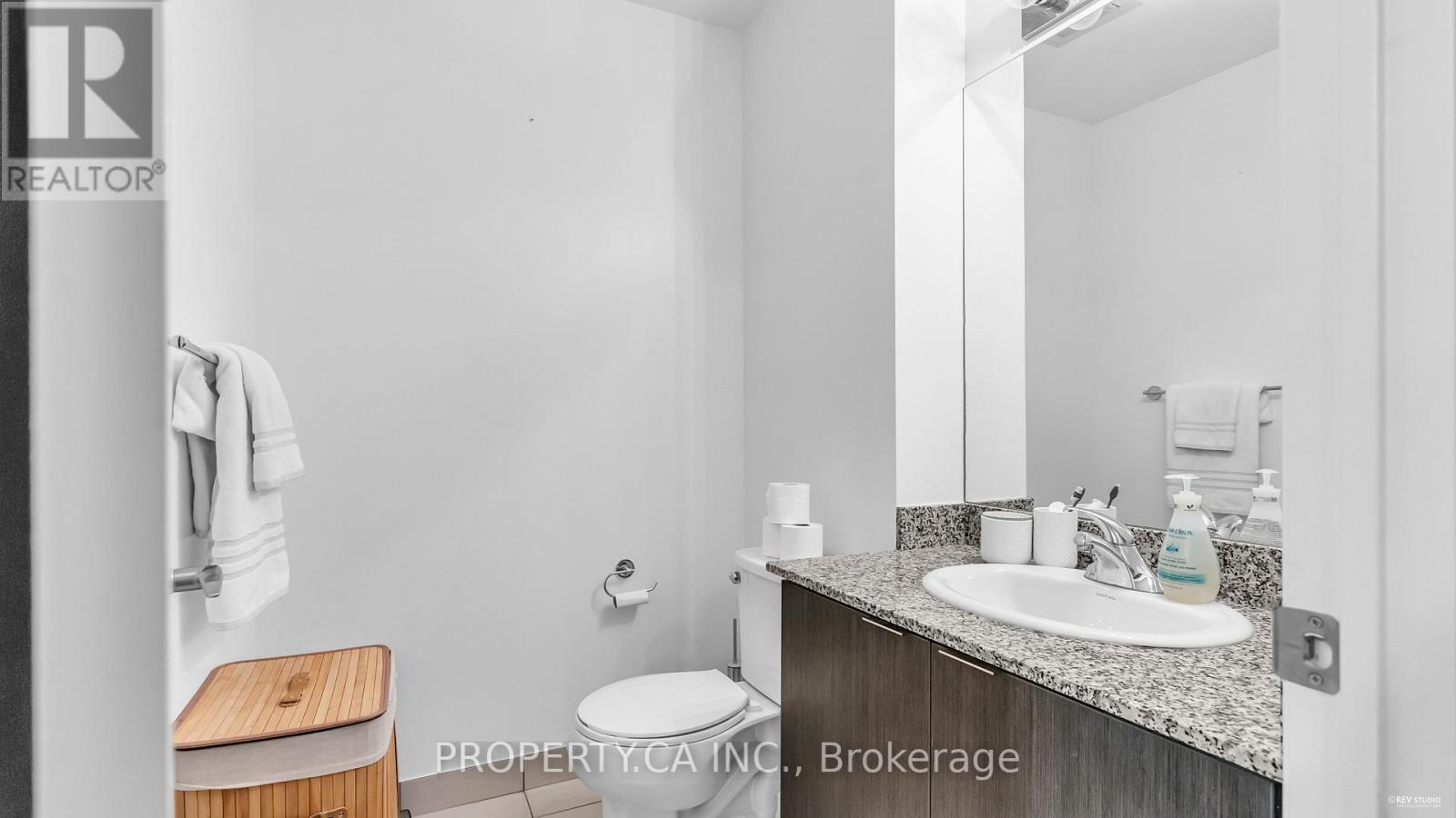#1306 -2910 HIGHWAY 7, #1306