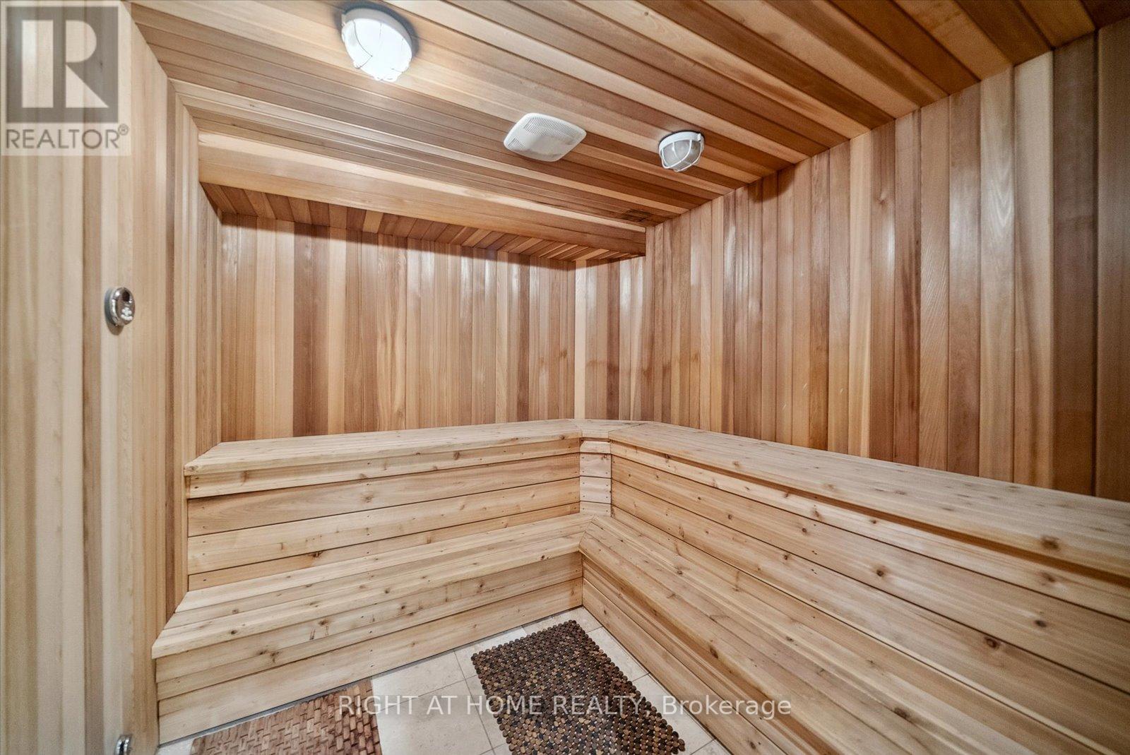 77 AUBURNDALE DR
