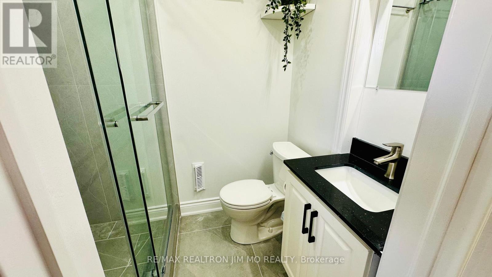 #UPPER -90 BOOTHBAY CRES