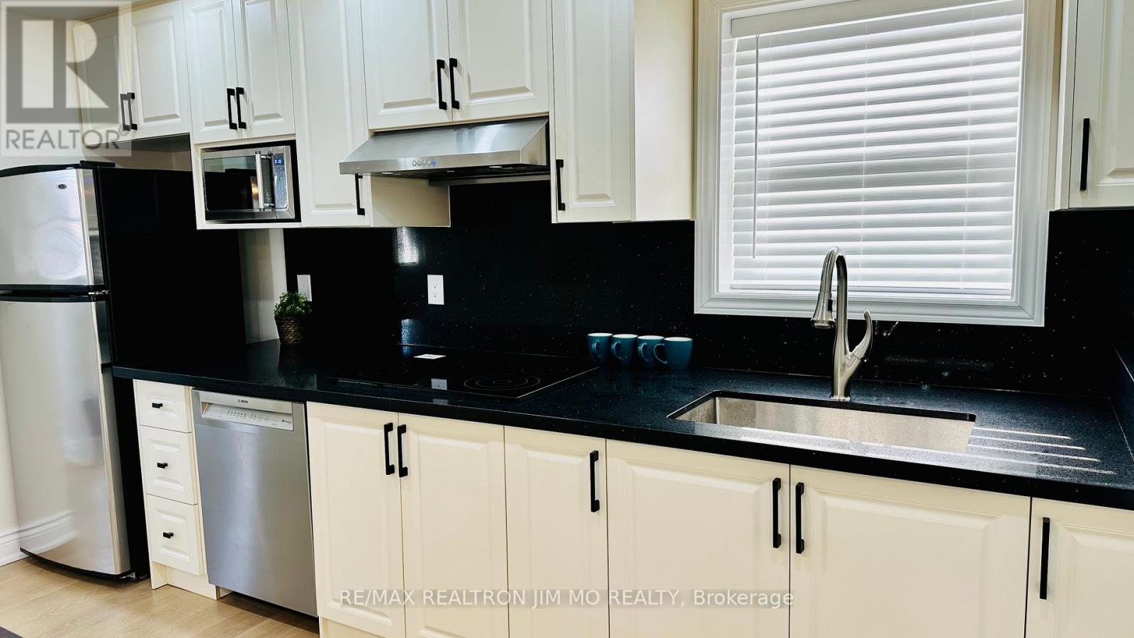 #UPPER -90 BOOTHBAY CRES