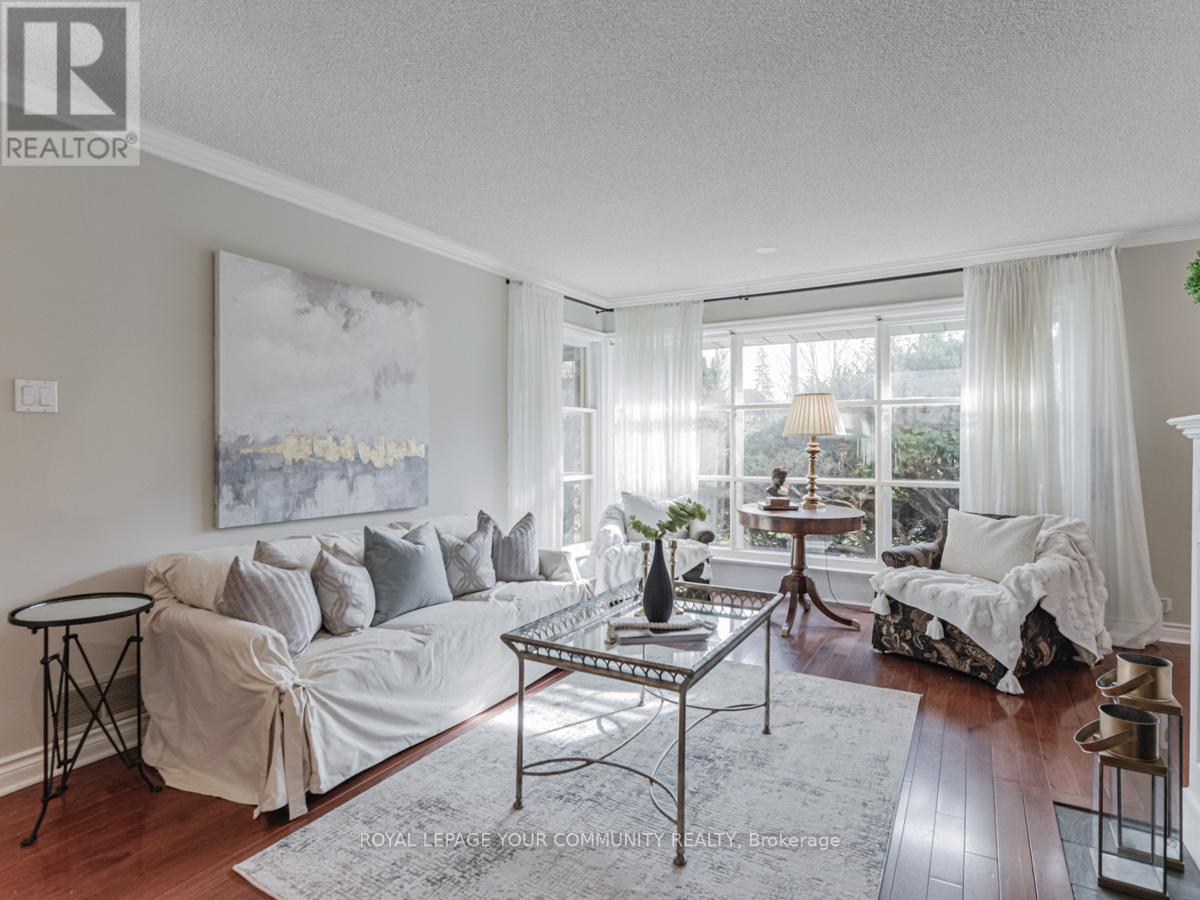 38 ROYAL RD