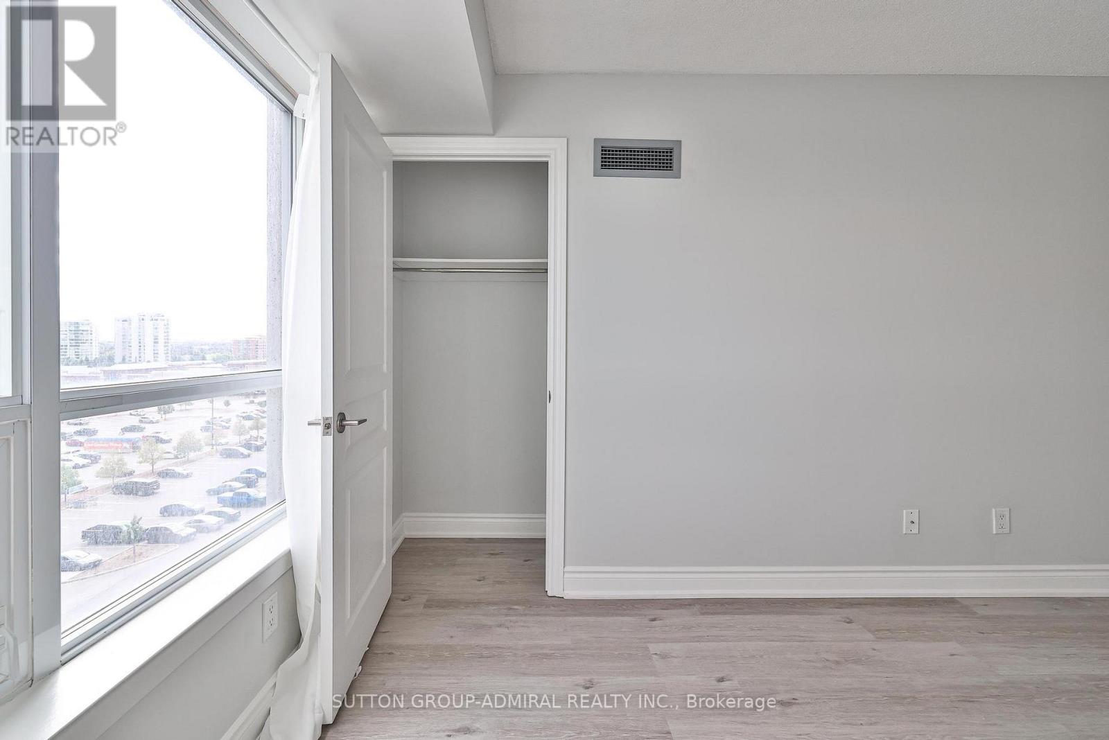 #801 -7 NORTH PARK RD