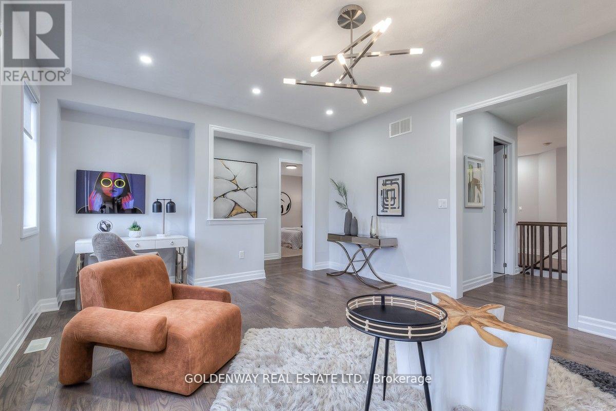 209 DEGRAAF CRES