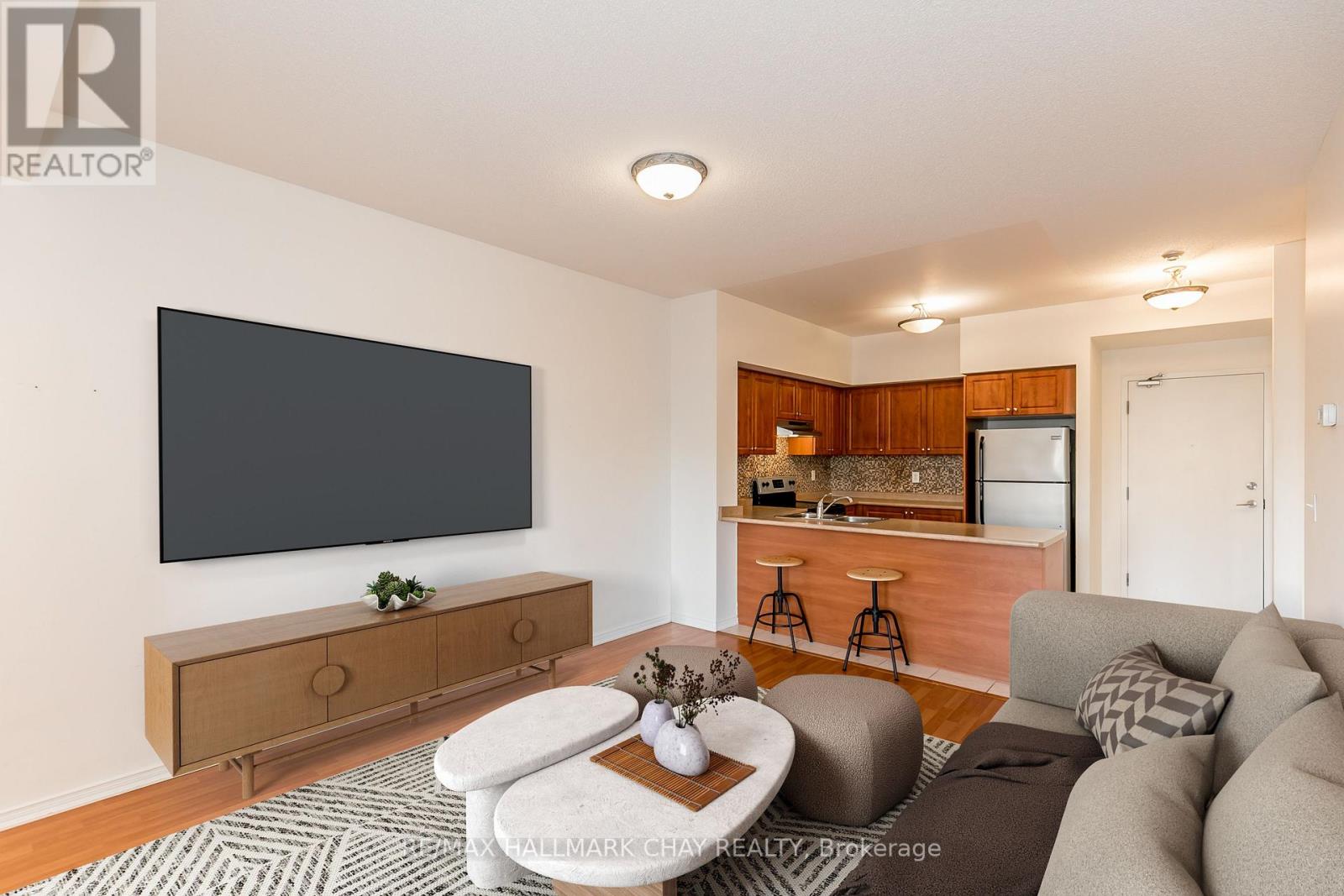 #102 -9431 JANE ST