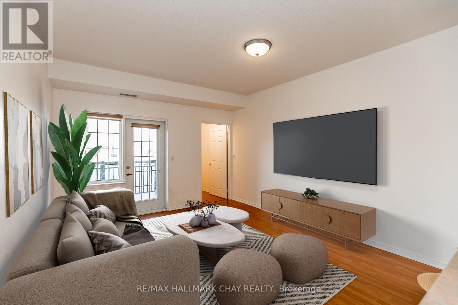 #102 -9431 JANE ST