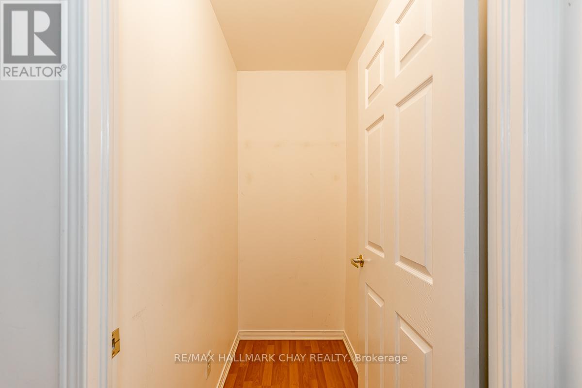 #102 -9431 JANE ST