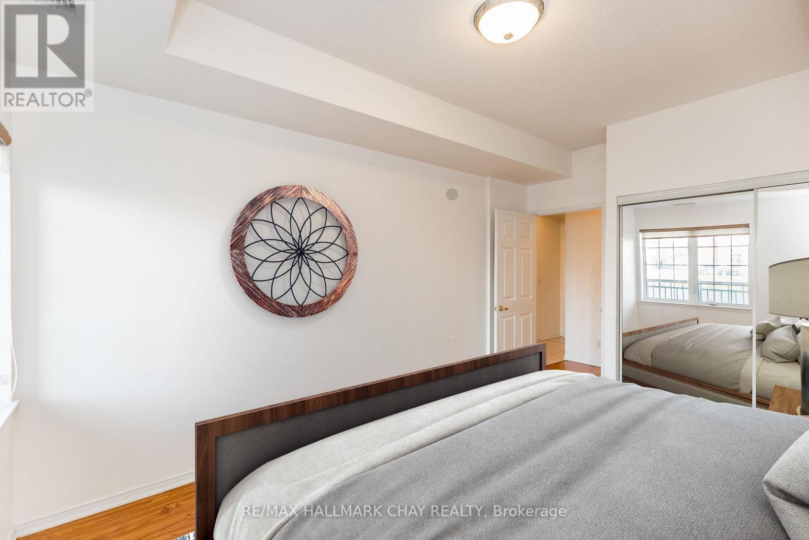 #102 -9431 JANE ST