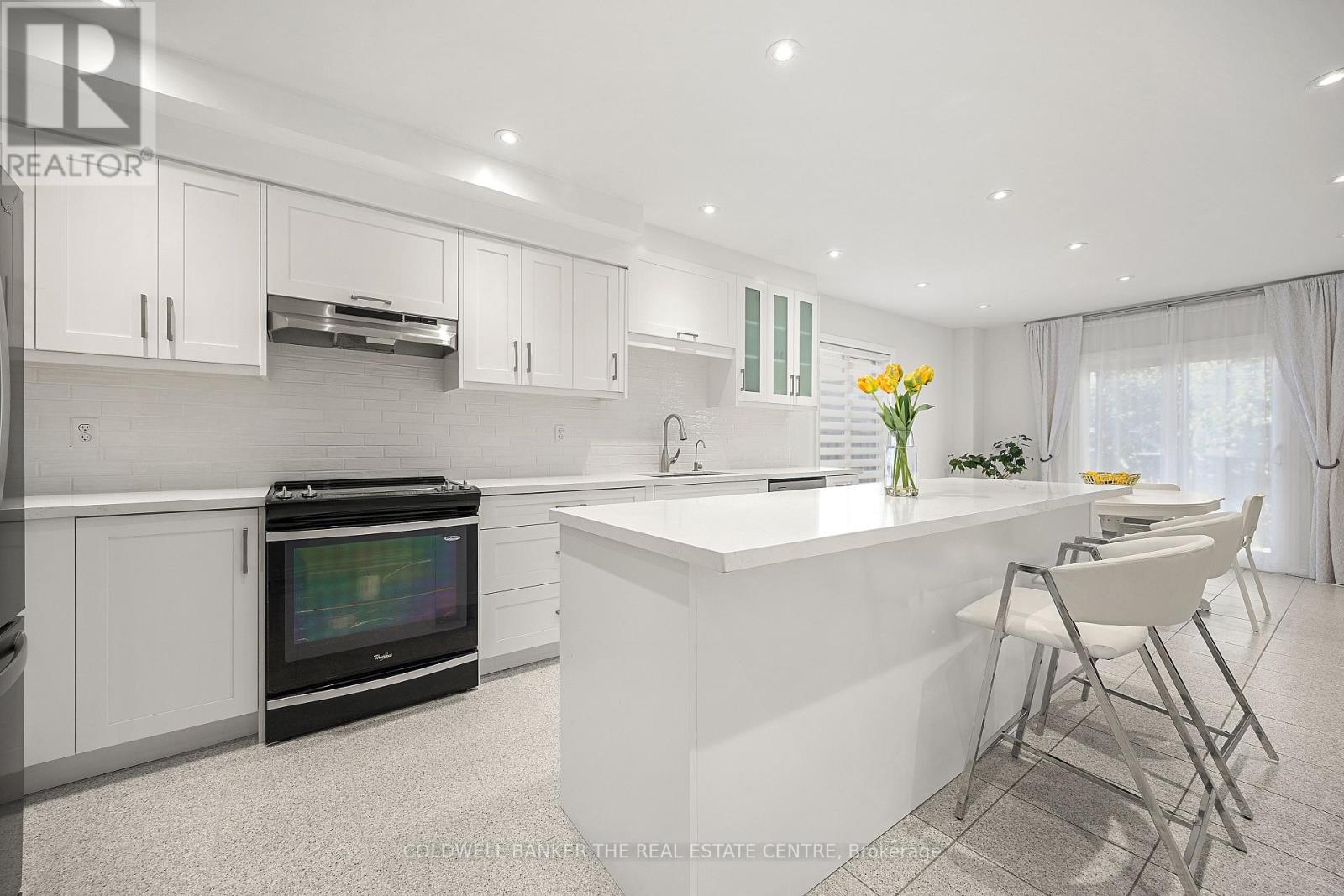 42 PRESTON HILL CRES