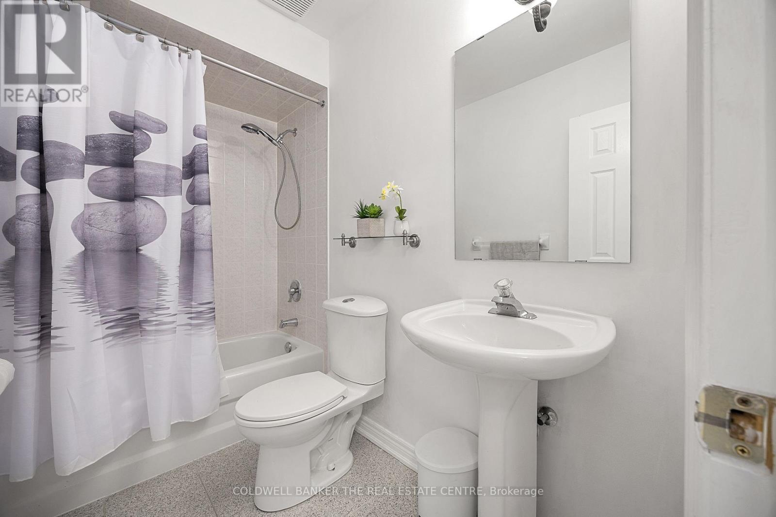 42 PRESTON HILL CRES