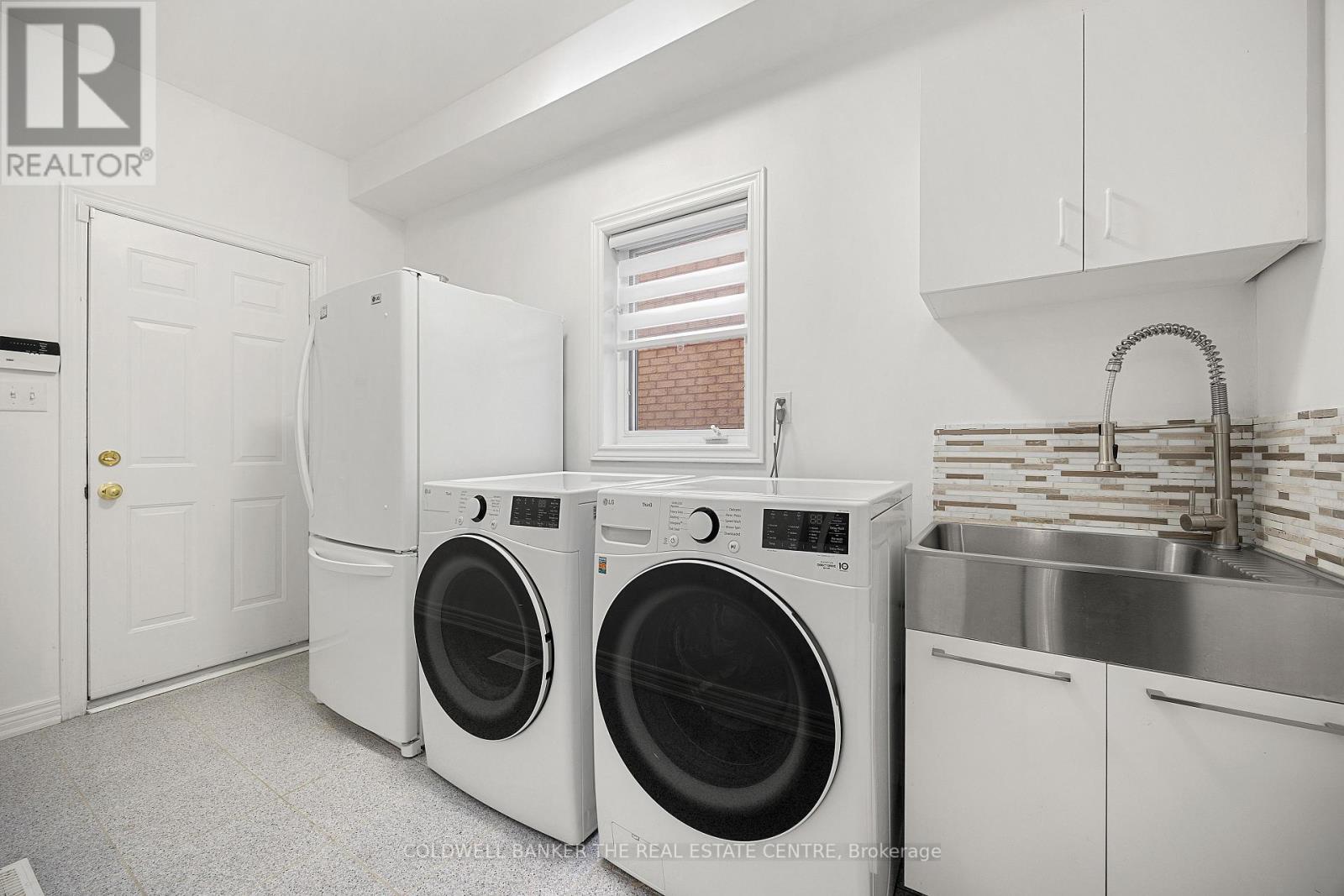 42 PRESTON HILL CRES