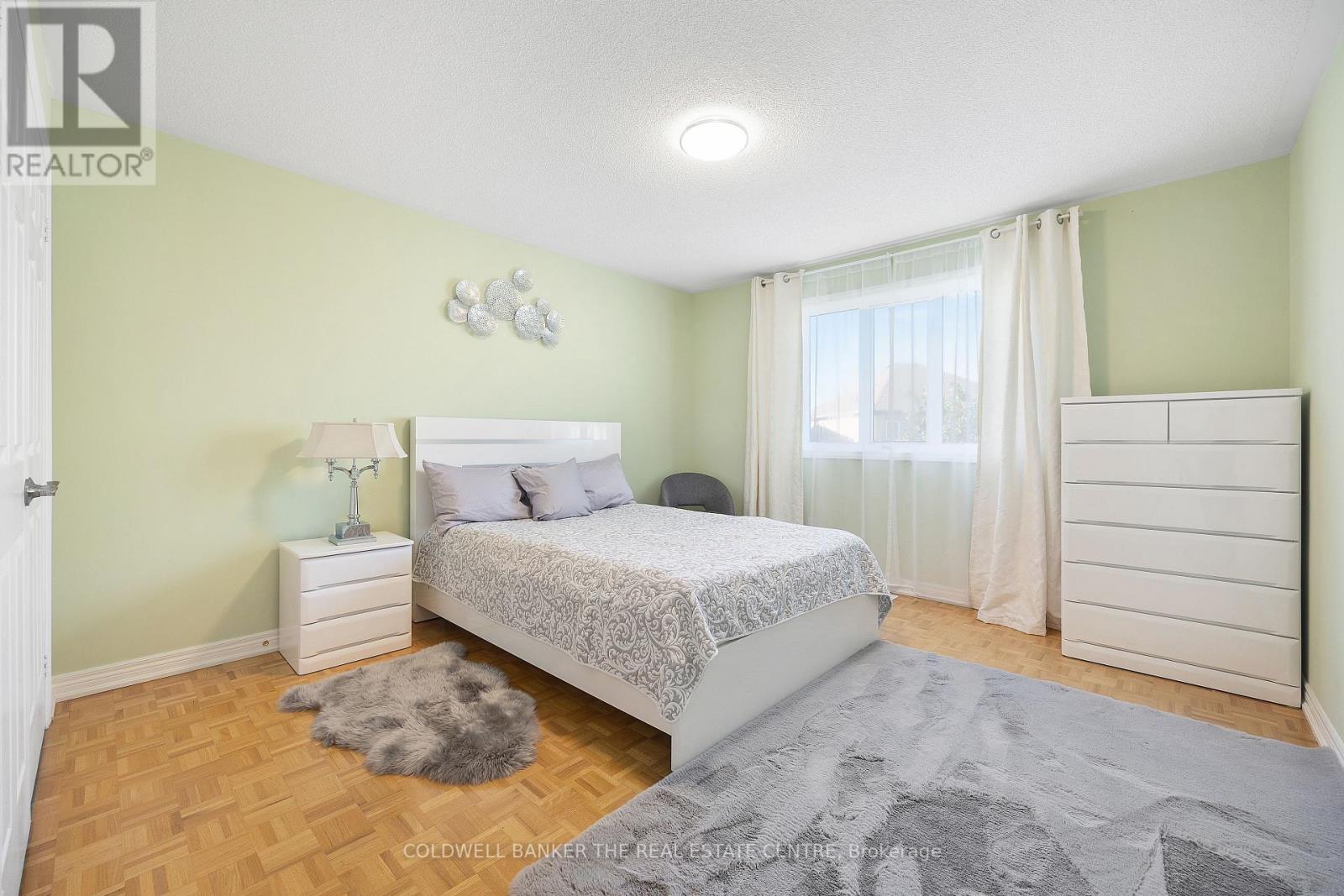 42 PRESTON HILL CRES