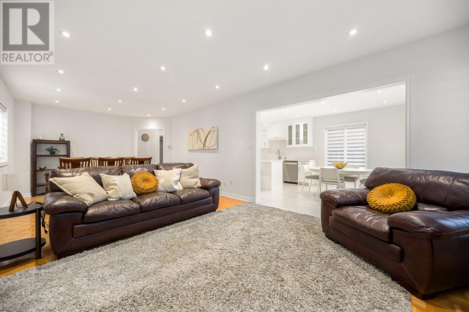 42 PRESTON HILL CRES