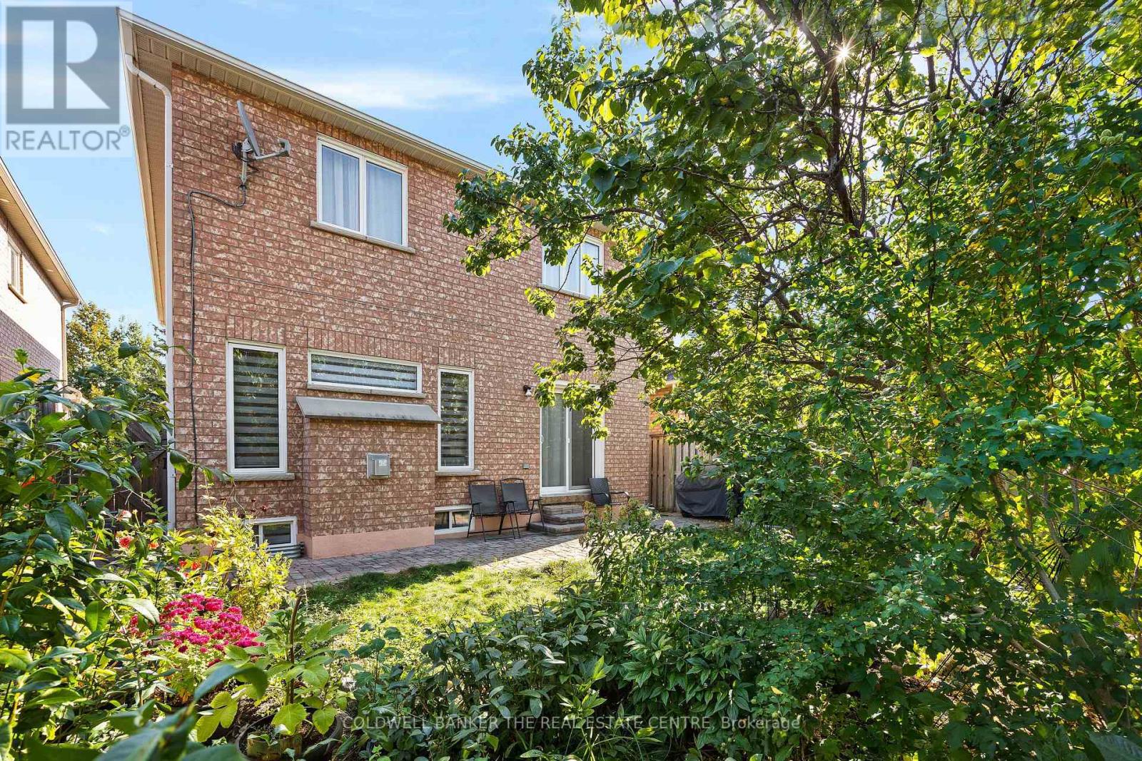 42 PRESTON HILL CRES