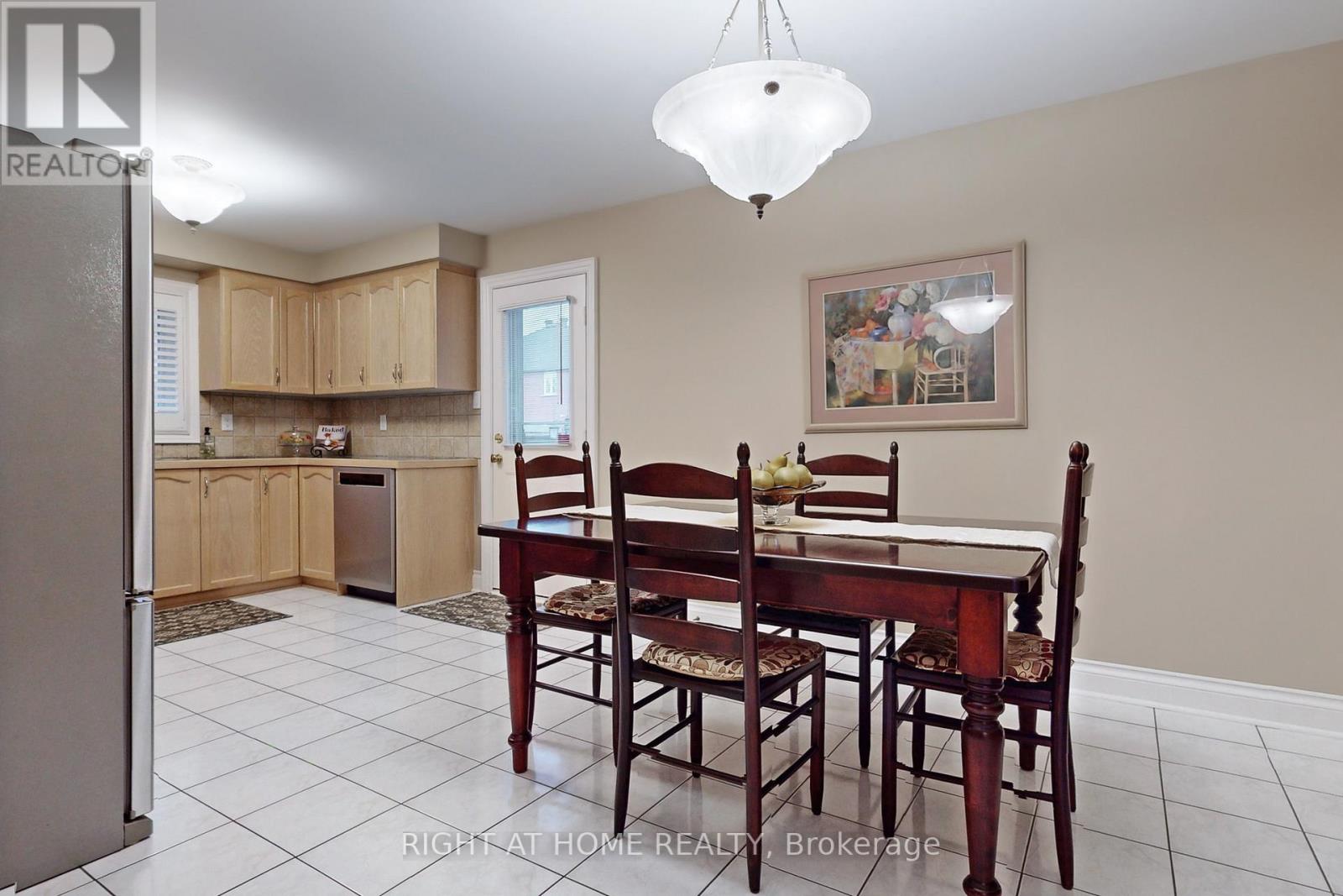 226 AVRO RD