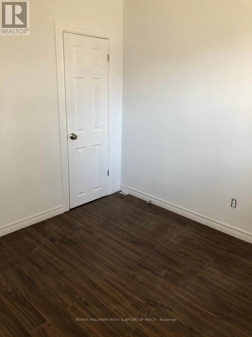 #MAIN -207 SEPTONNE AVE, #Main