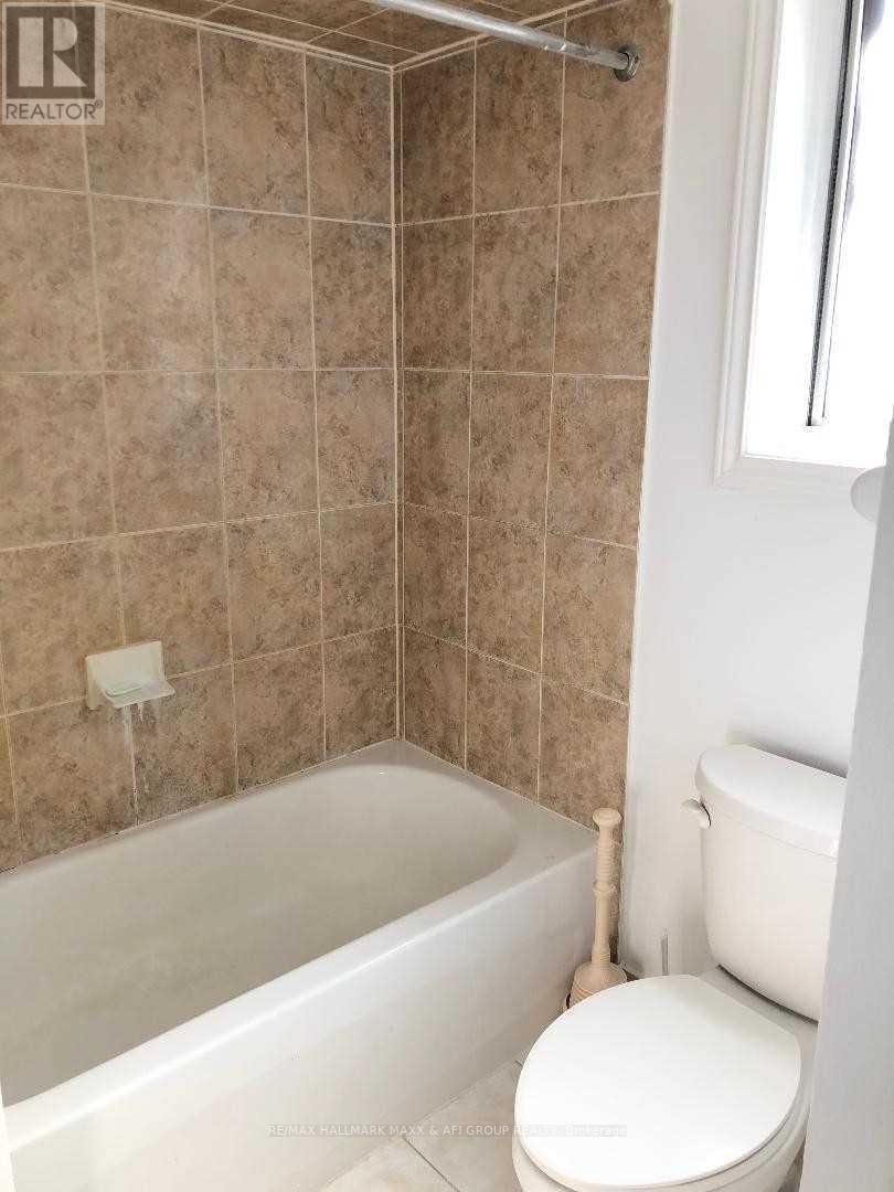 #MAIN -207 SEPTONNE AVE, #Main