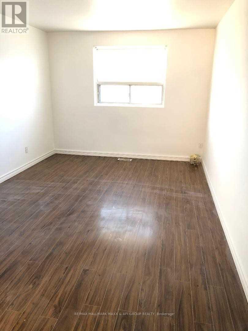#MAIN -207 SEPTONNE AVE, #Main