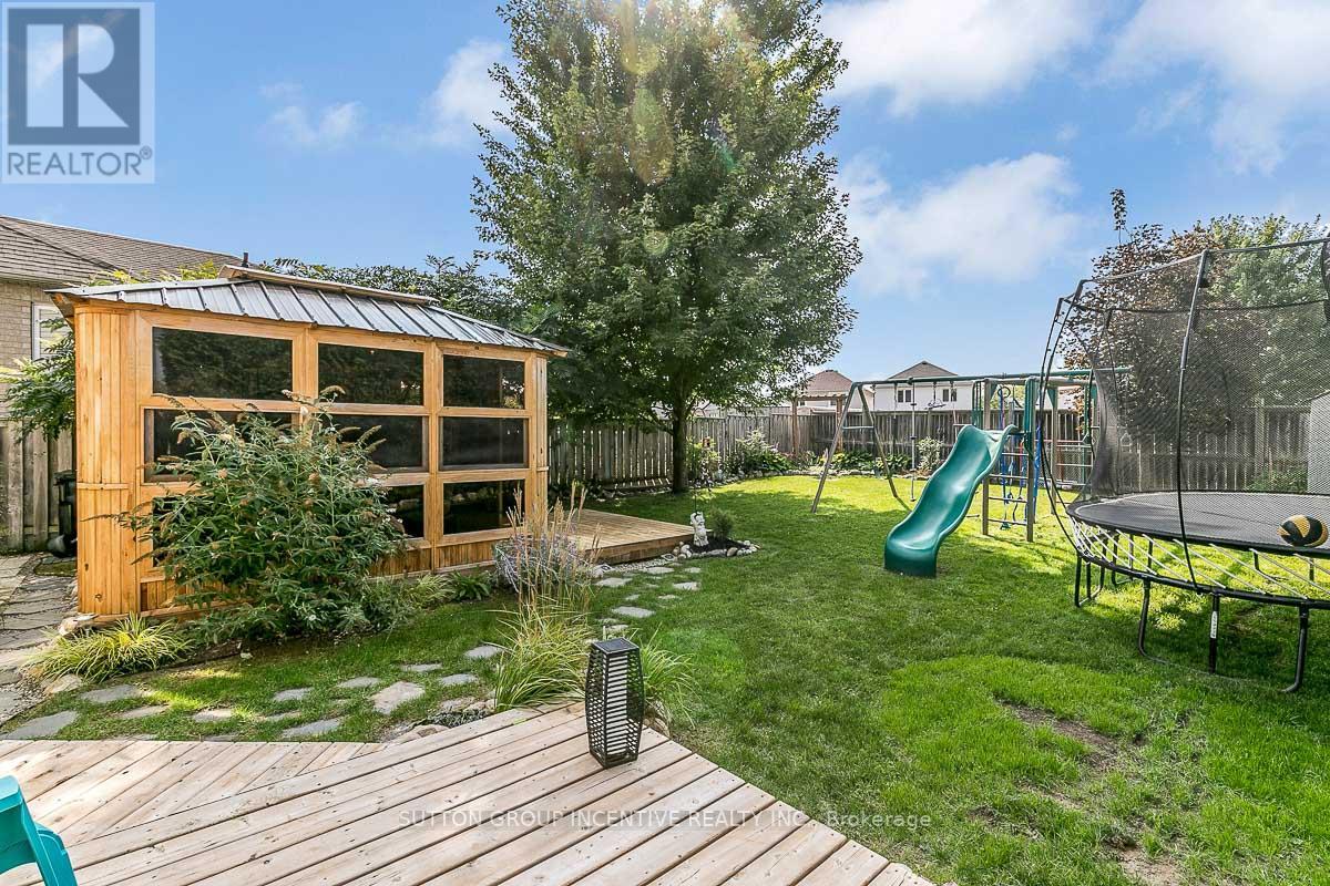 41 STONEMOUNT CRES