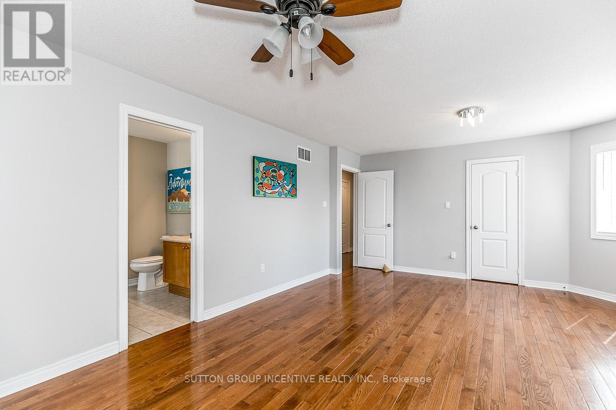 41 STONEMOUNT CRES