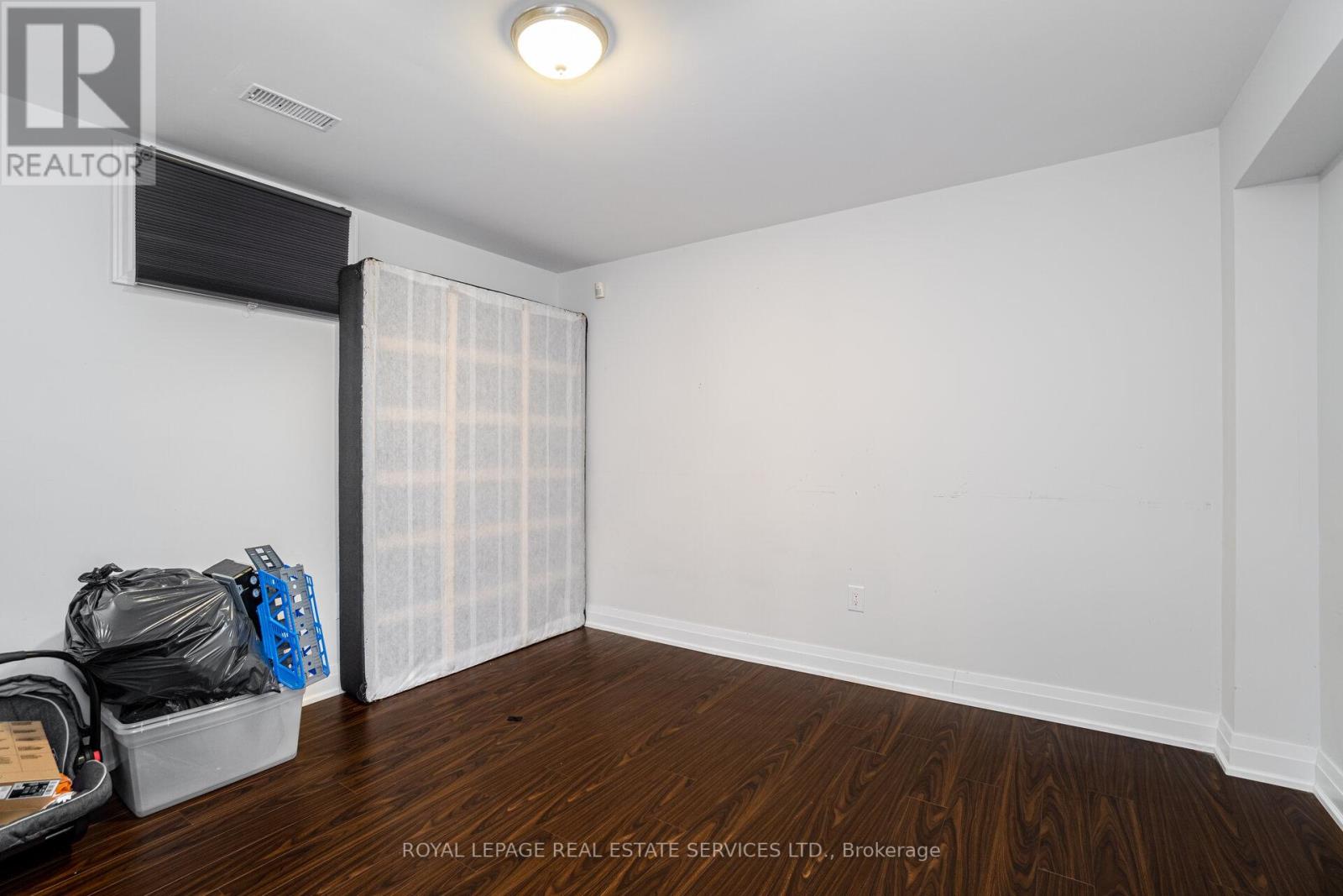 123 CARMEN CRES