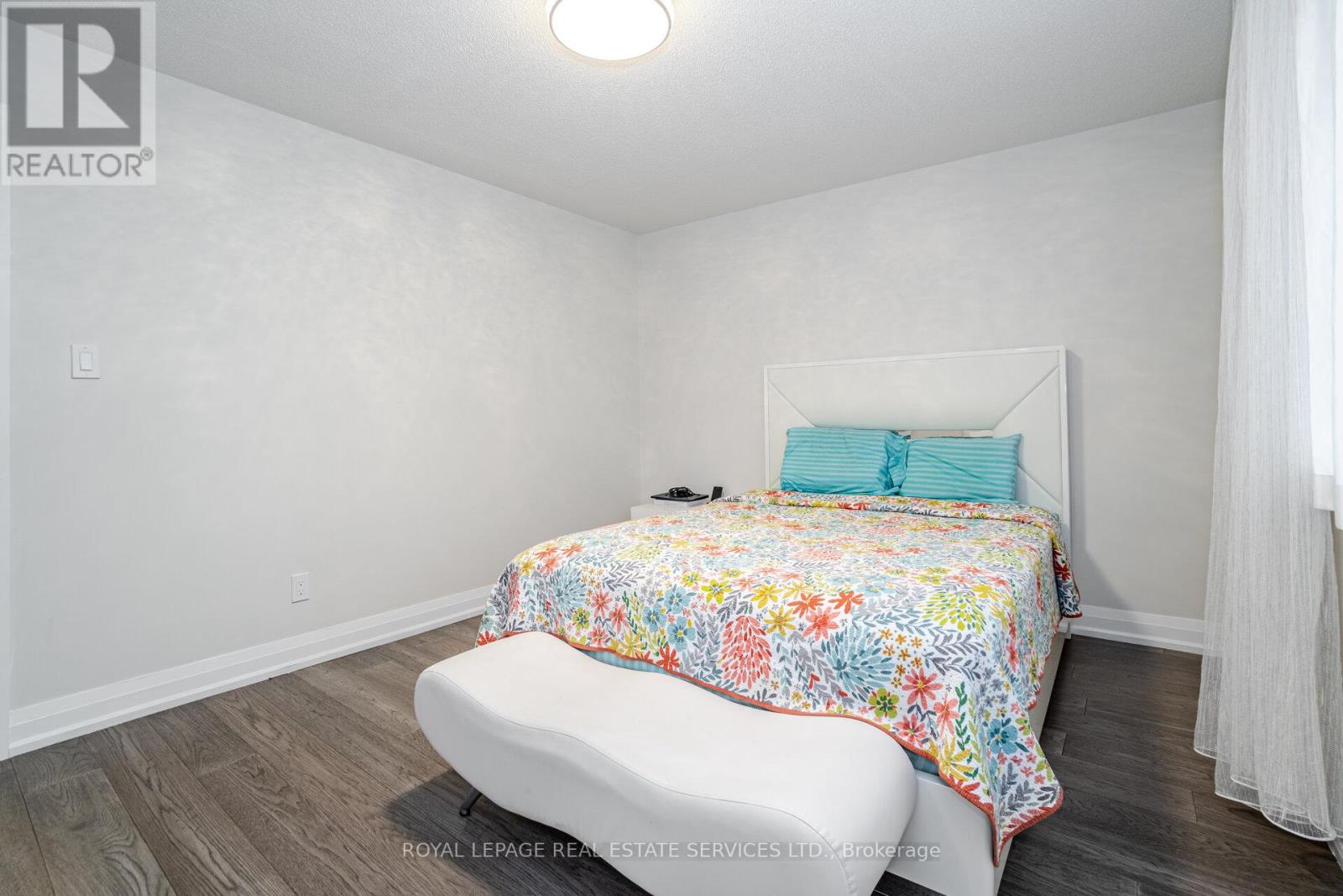 123 CARMEN CRES
