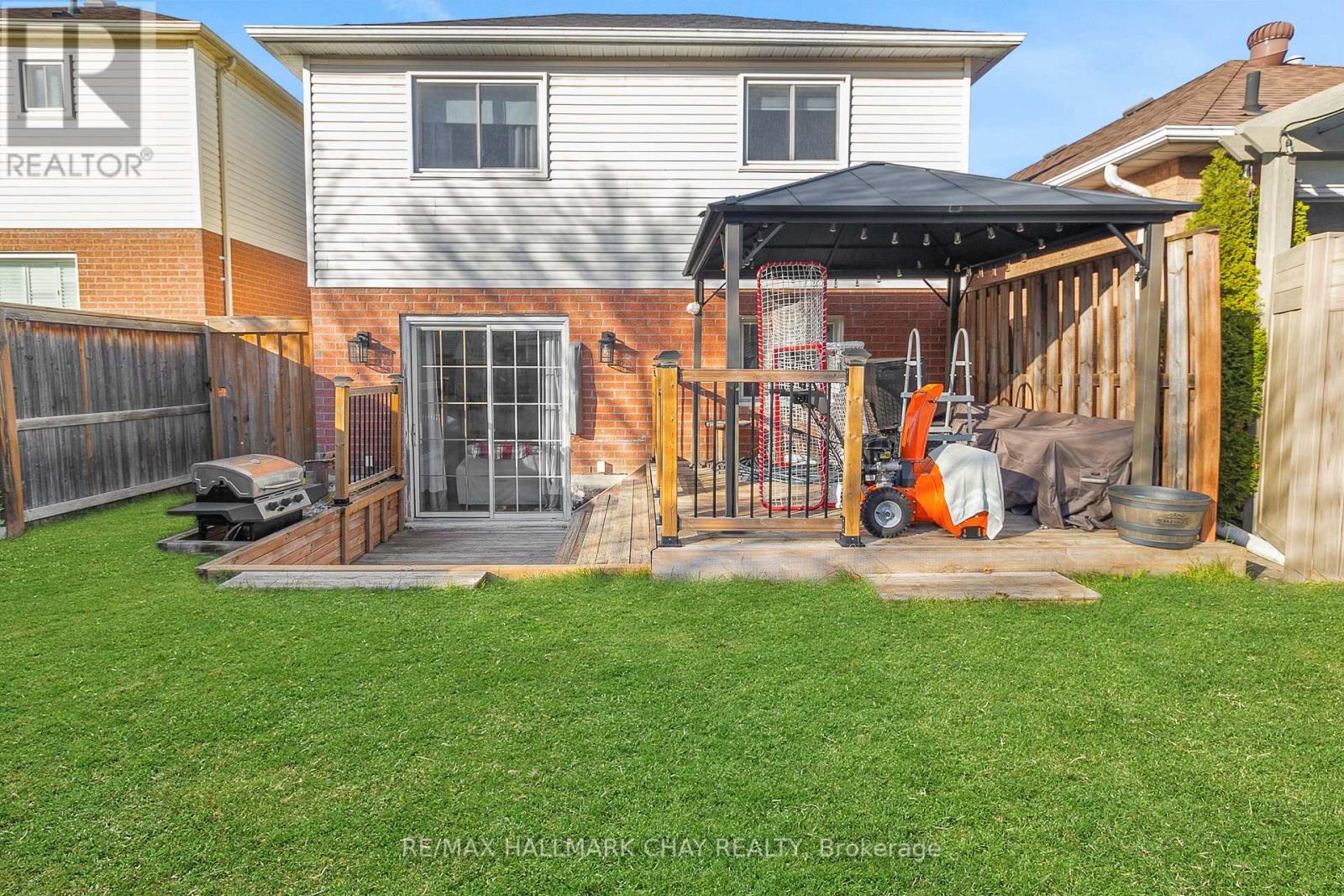 53 OAK ST