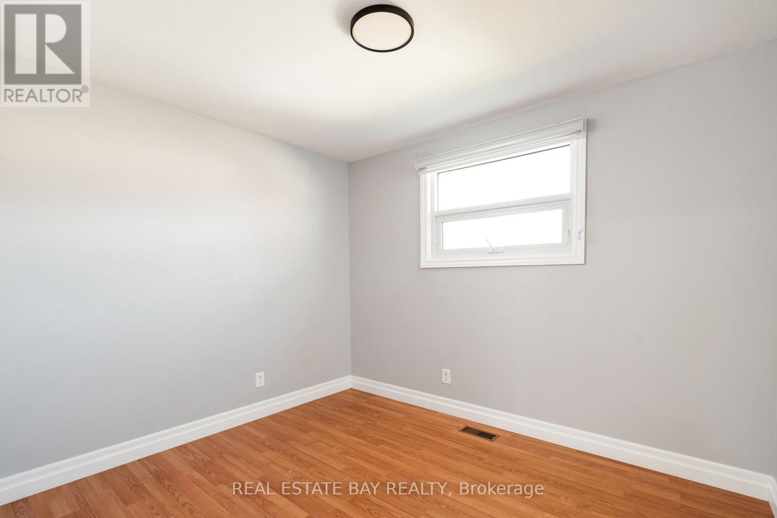79 ZIMA CRES