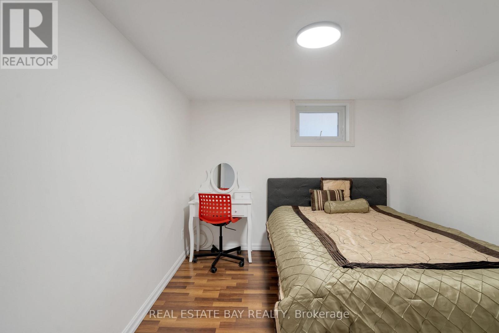 79 ZIMA CRES