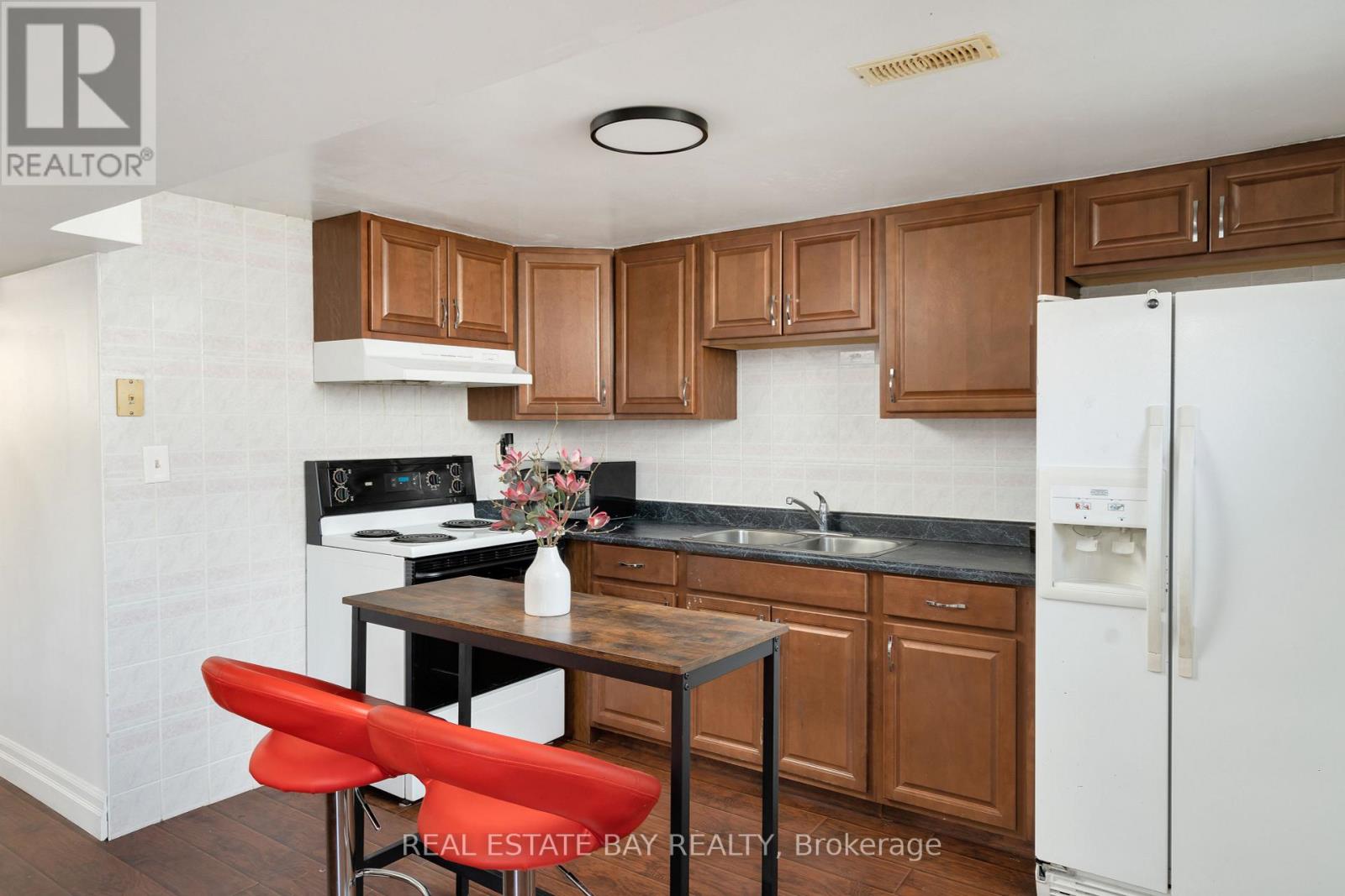 79 ZIMA CRES