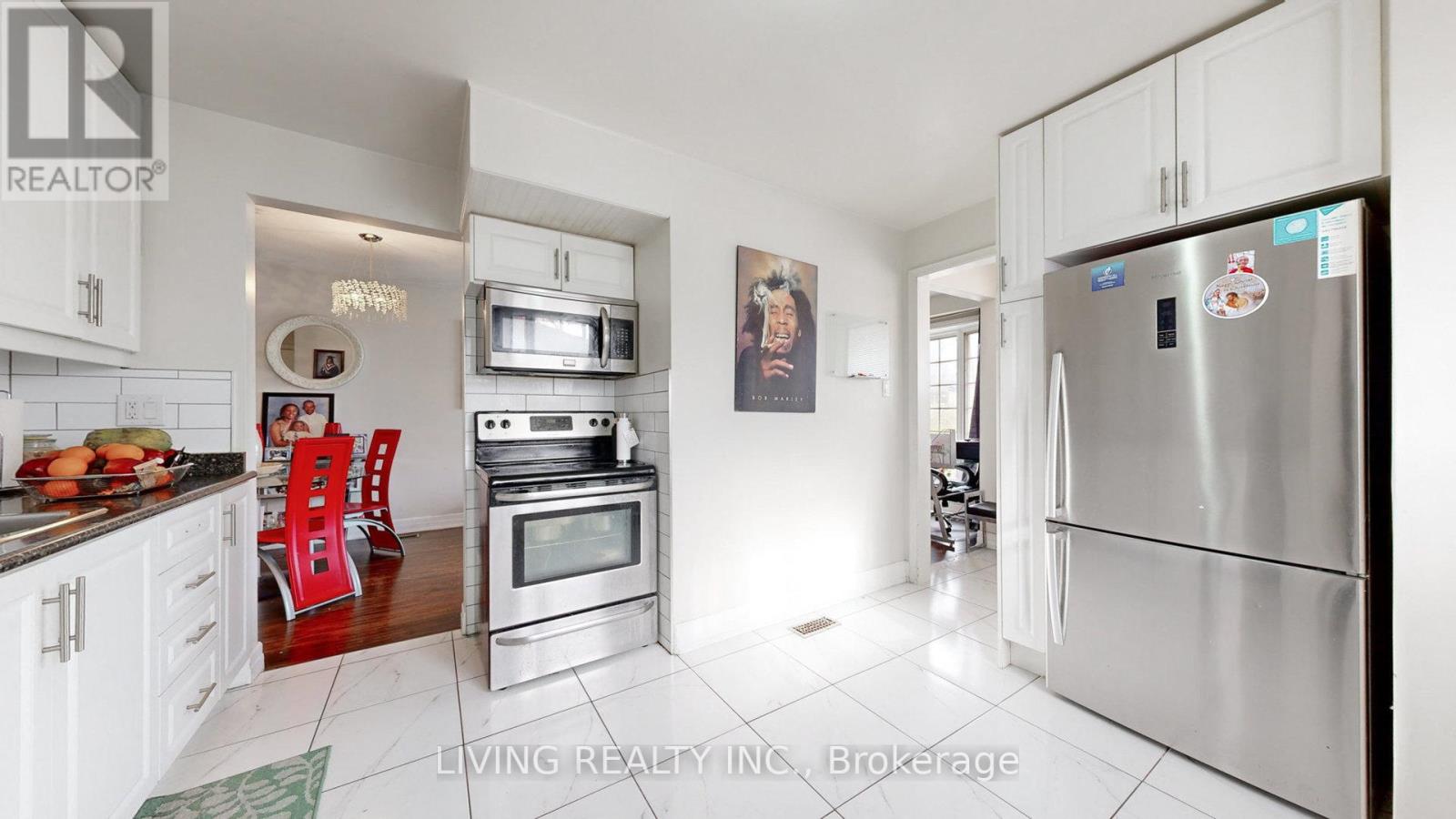 94 LONGFORD DR