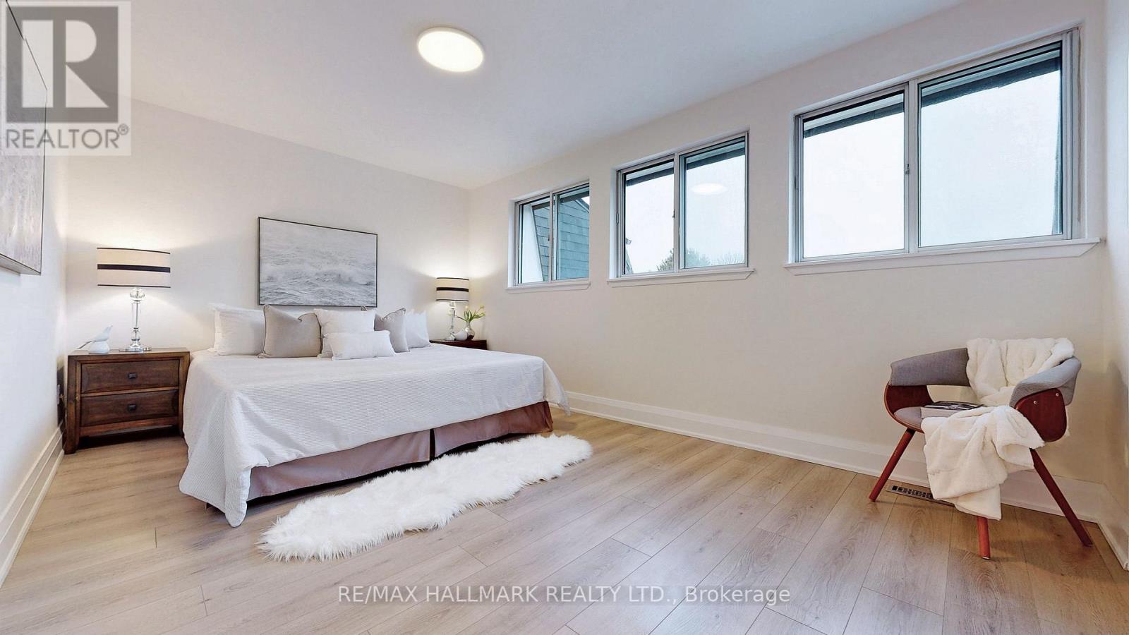 42 POPLAR CRES